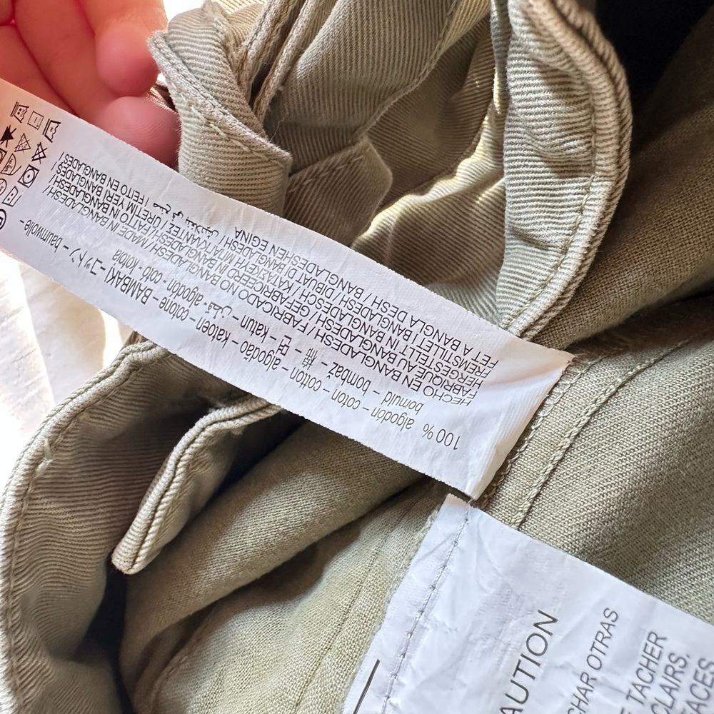 Zara Women’s Khaki Cargo Pants - Picture 3 of 3